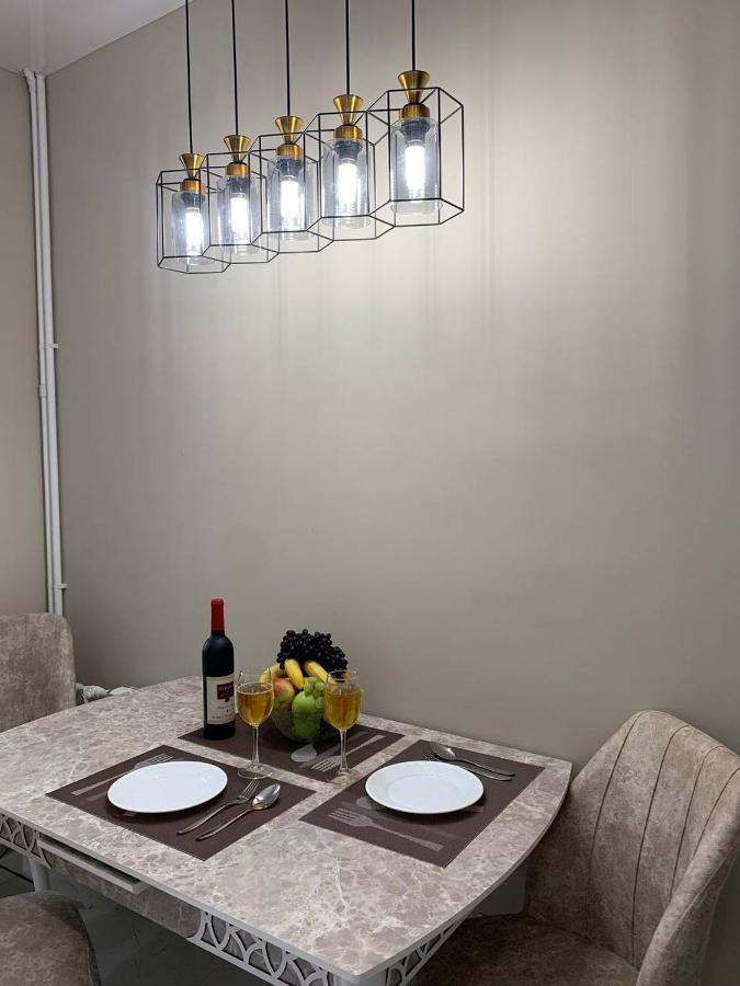 Charming And Modern Apartment At Heart Of Tasjkent Buitenkant foto